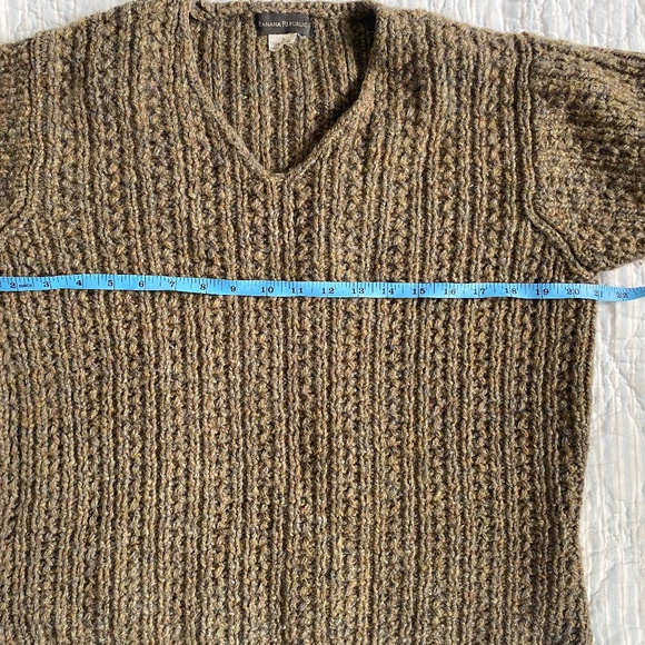 Vintage Banana Republic sweater - Picture 4 of 5